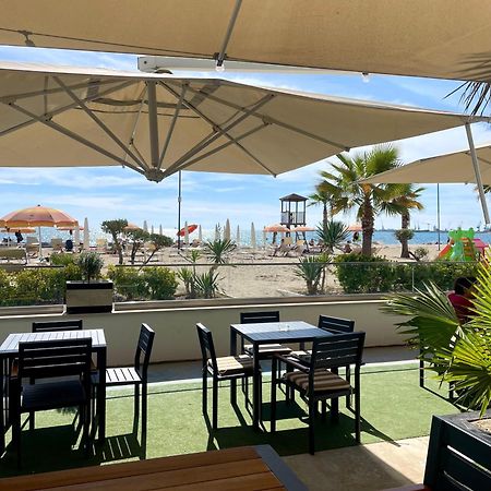 Cozy Beachfront Room Durrës 외부 사진