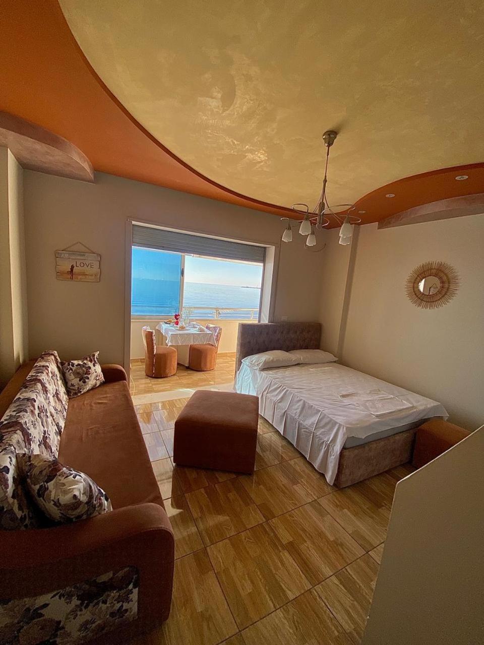 Cozy Beachfront Room Durrës 외부 사진