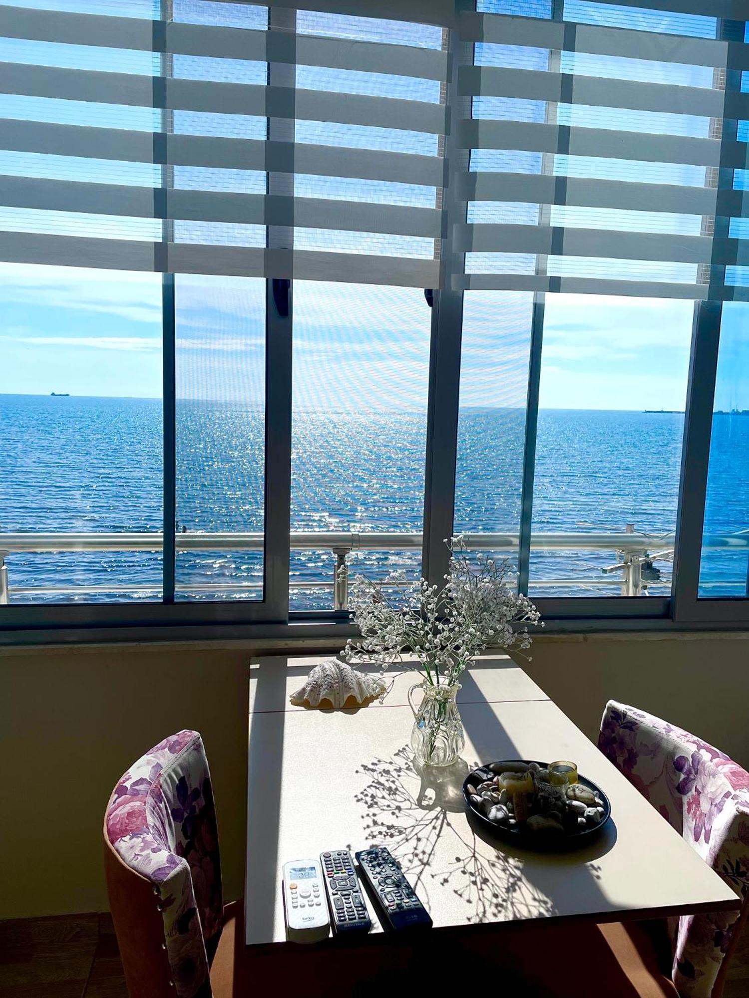 Cozy Beachfront Room Durrës 외부 사진